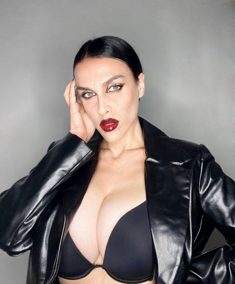 beautiful ebony onlyfans free nude images