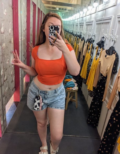 Eightbitbailey nude actress pics