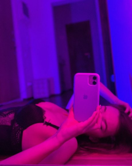 lily mint star high quality picture