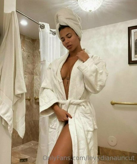 diana levy hot star gallery