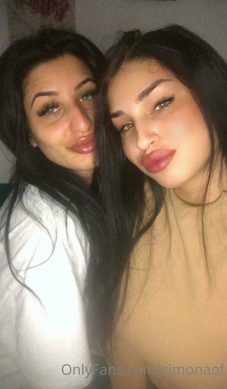 simonaof model nudes pics