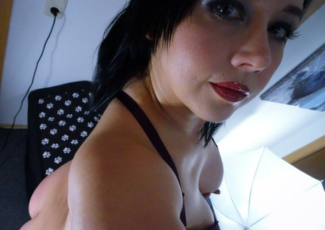 taranalo star erotic picture