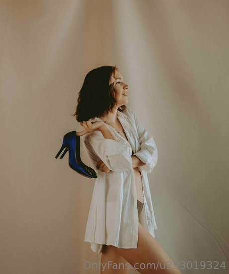 fairy gloria sexy model pic