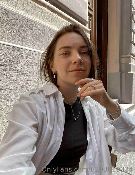 fairy gloria beautiful model photo