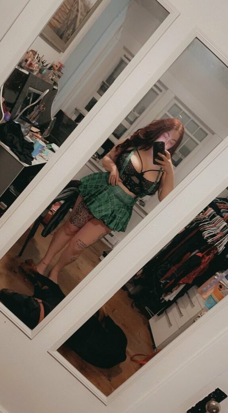 thick latina milf onlyfans sexy nudes photo