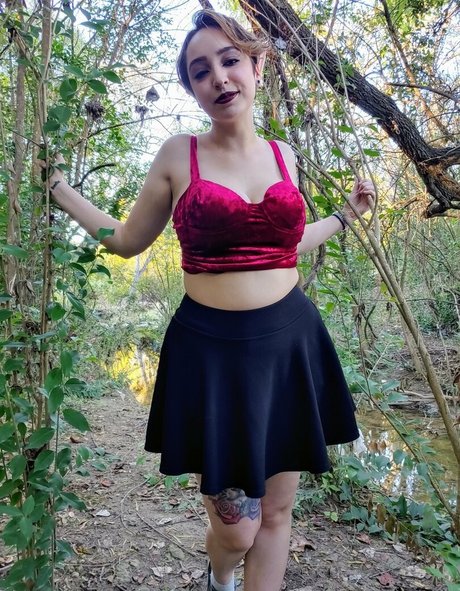 callme ickiervickyfree exclusive actress pics