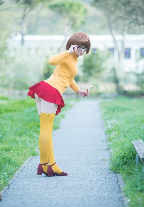 skinny asian teen onlyfans naked pictures