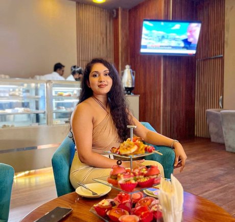 Nimesha Jayarathne pornstar erotic archive