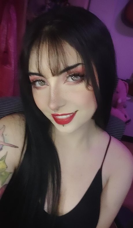 blonde handjob onlyfans pretty image