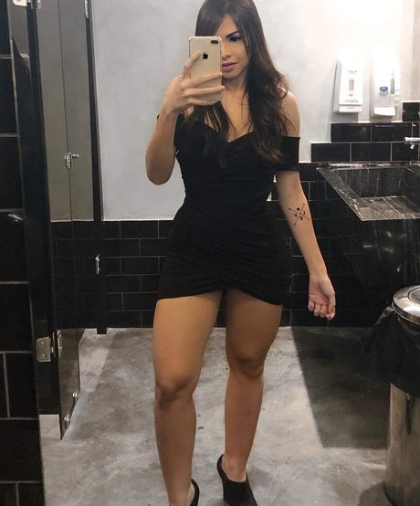 Jessica Soares star naked pics