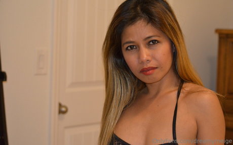 dreamymeige model erotic pics