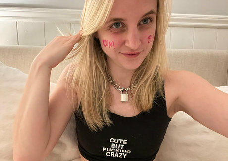 BunnyButtStuff art actress galleries