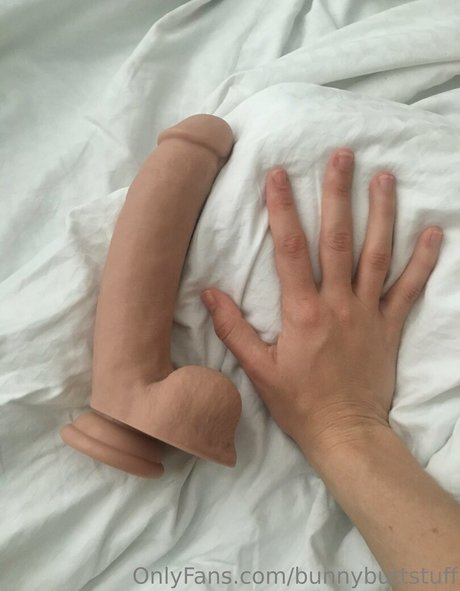 BunnyButtStuff exclusive star pictures