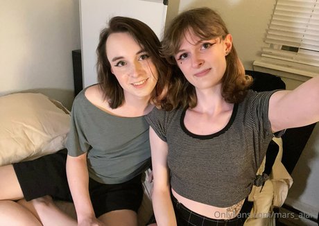 mars alara nudes actress picture