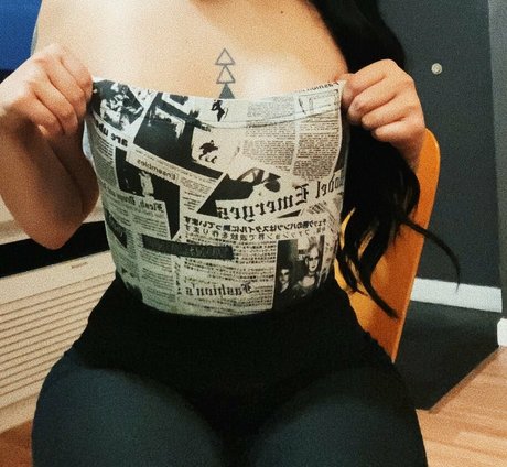 dumbasspisces erotic pornstar img