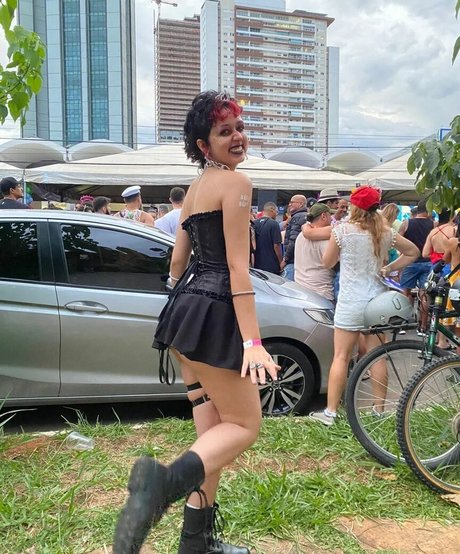 Aurwrayag nudes model photos