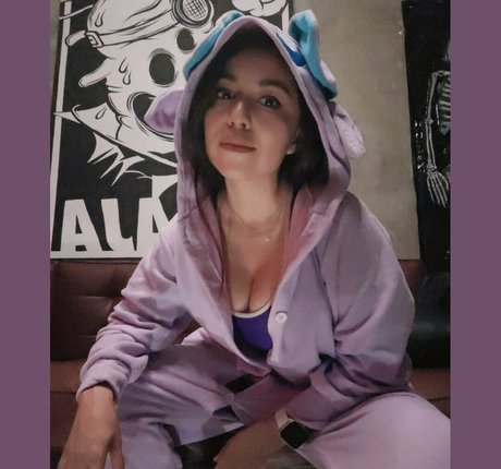 estrellitanekoo model erotic photo