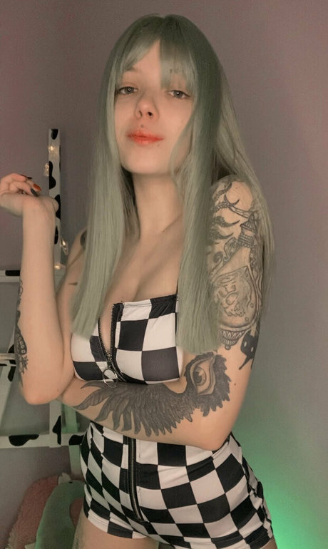 sherrifree model nice img