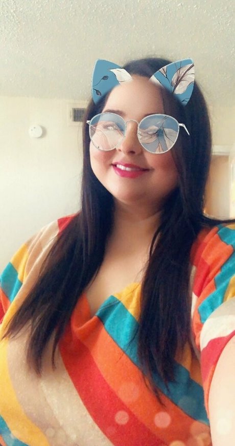 lilycupcakes hot model images