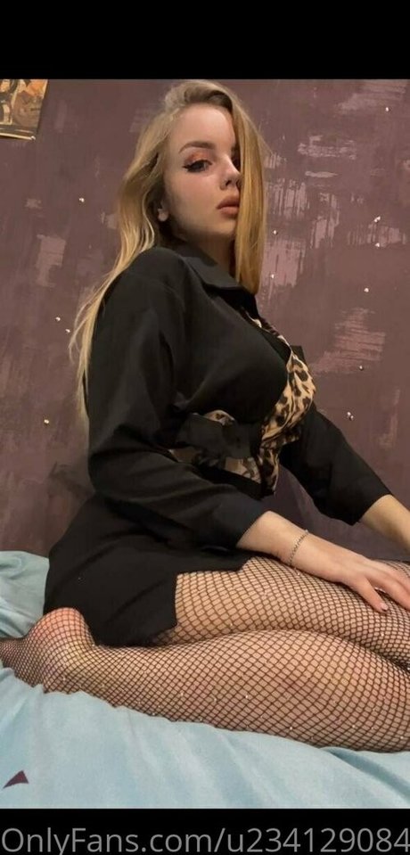 flora belll nice actress pics