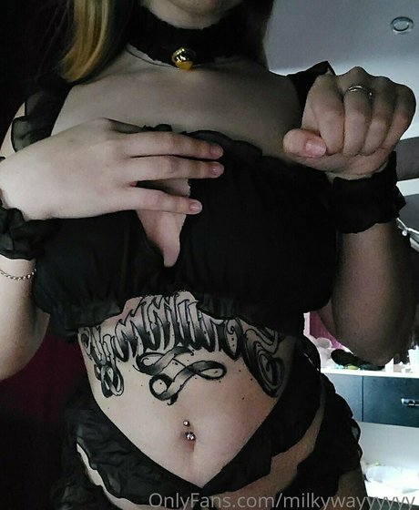 flora belll model gallery