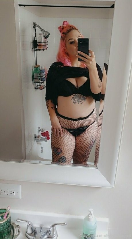 strwbrry cream model hot archive