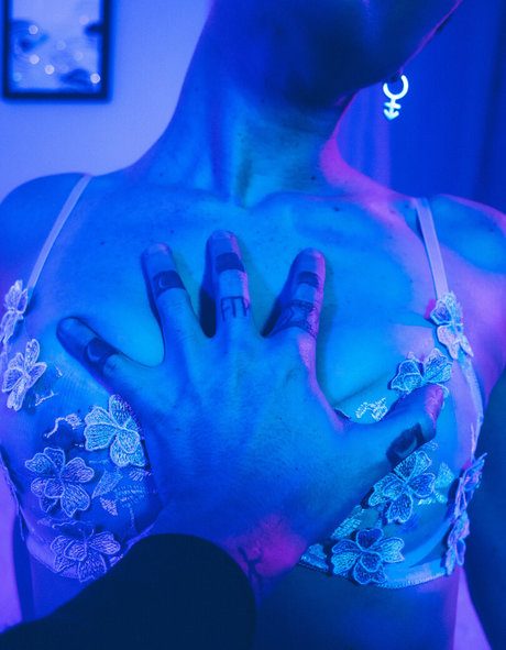 angelamourvip model naked image