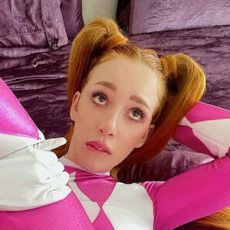 Lacy Laid nudes model gallery