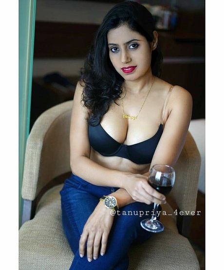 beauty girls onlyfans art porn gallery