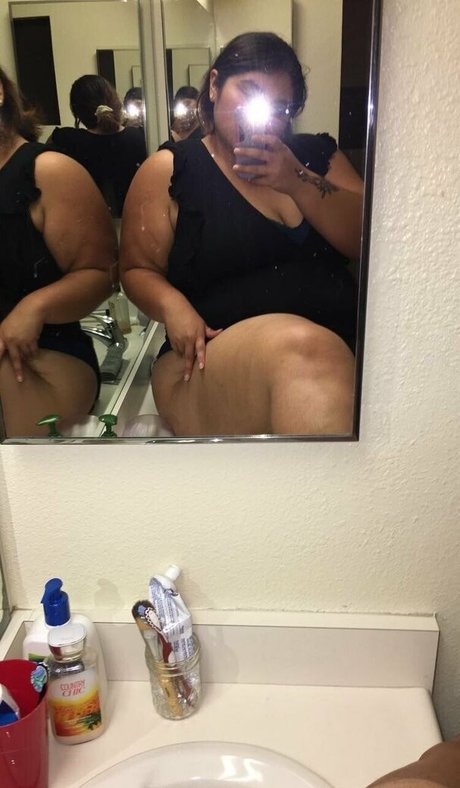 onlyysa666 erotic model archive