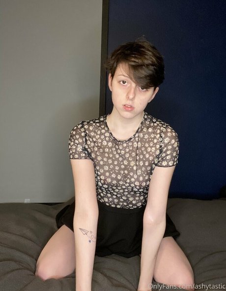 AshyTastic pornographic actress pics