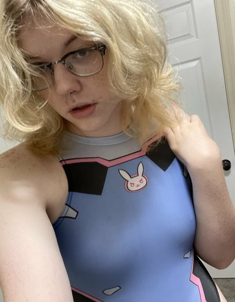 extreme onlyfans pretty image