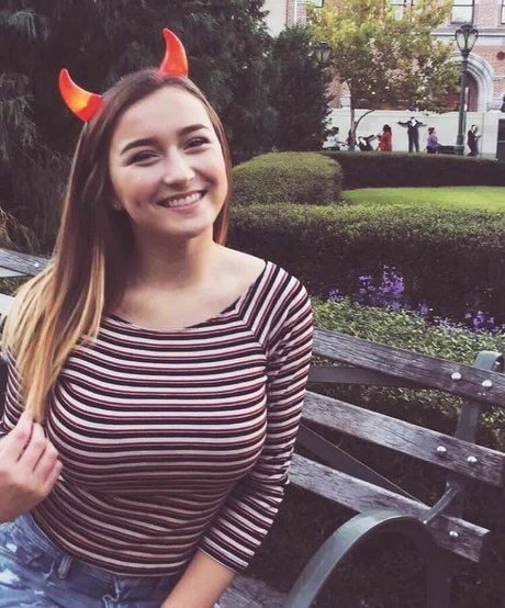 Tyler Whitaker model naked galleries