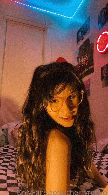 cherryredxo star pornographic photo