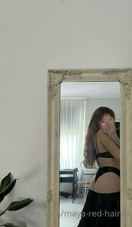 maya red haired adult actress img