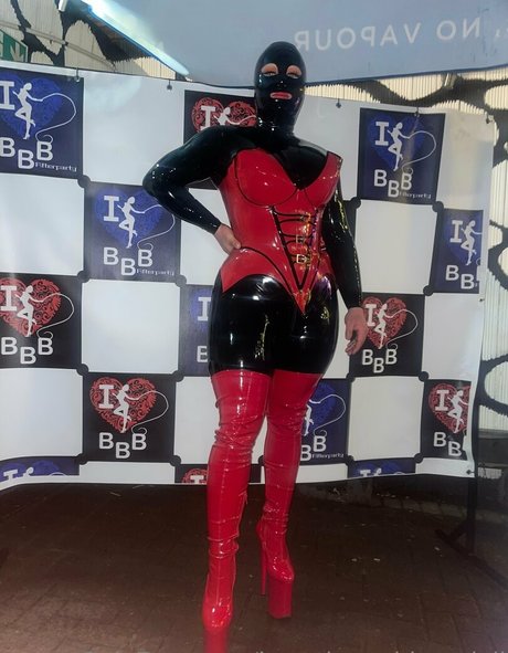 bee the rubber doll pornstar nice pic