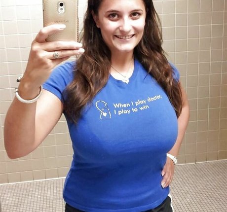 Avery Harwood high quality actress pics