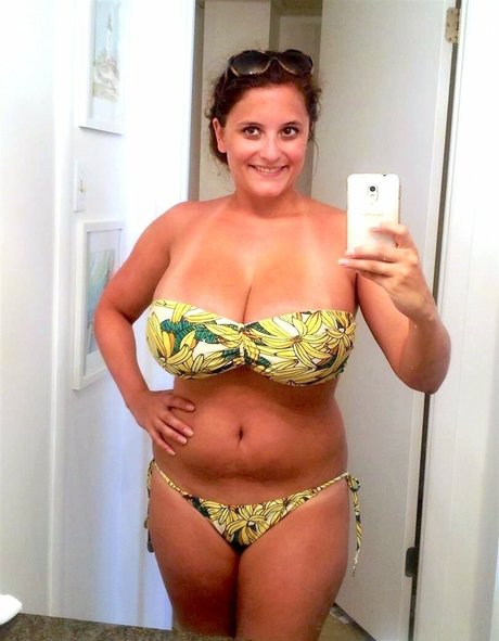 Avery Harwood model best galleries