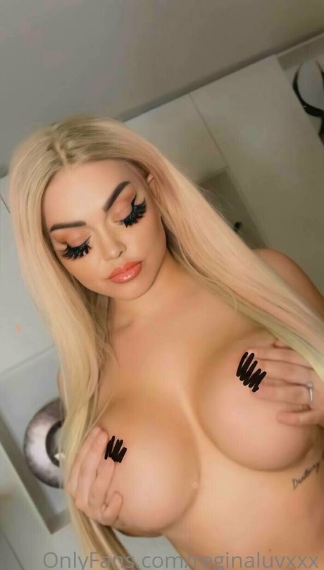 Reginaluvxxx pornstar high quality images