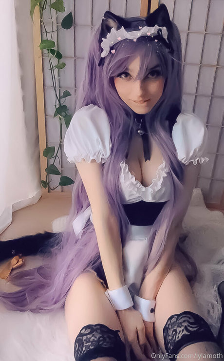 lylamoth naked actress pics