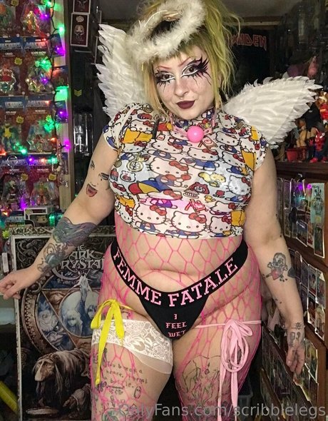 scribblelegs star nude img