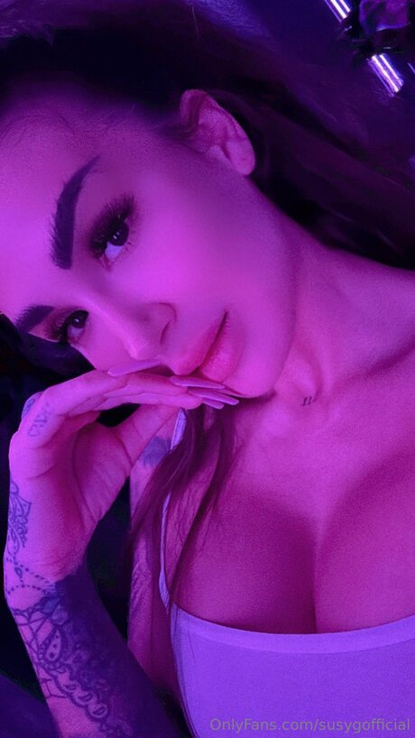 susygofficial model nudes picture