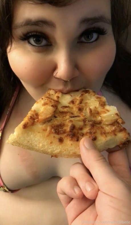 twinkiebelle nudes model pics