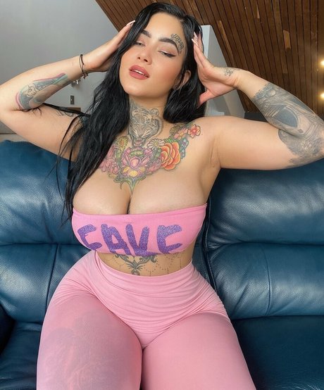 nyablutv perfect model images