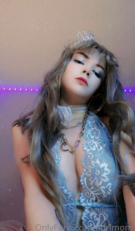 adrimom nude model img