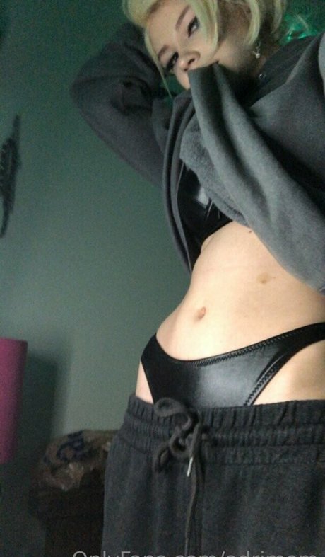 adrimom xxx model pic