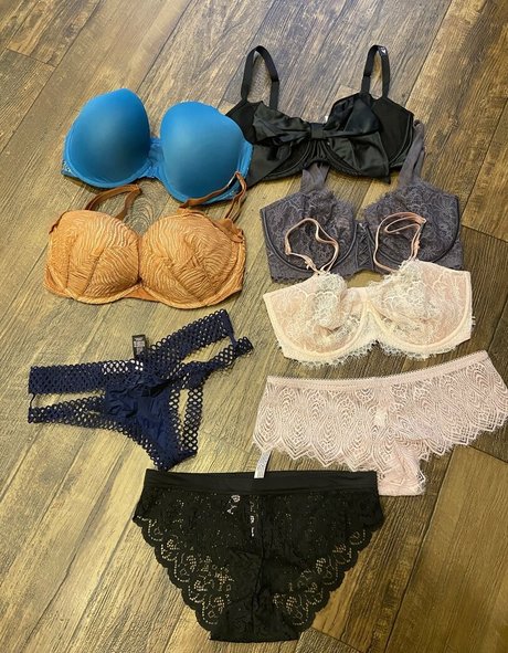 raven onlyfans free naked pics