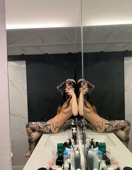 Thotoro beautiful actress pics