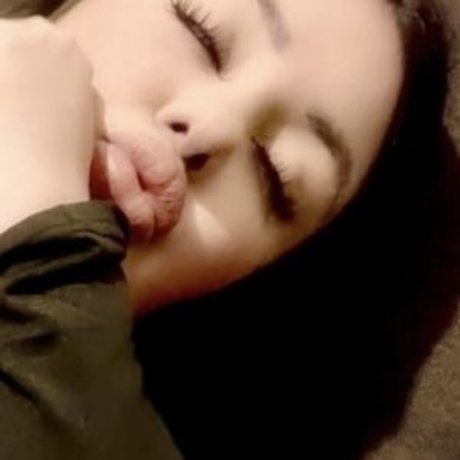 Dopebruja model naked photo