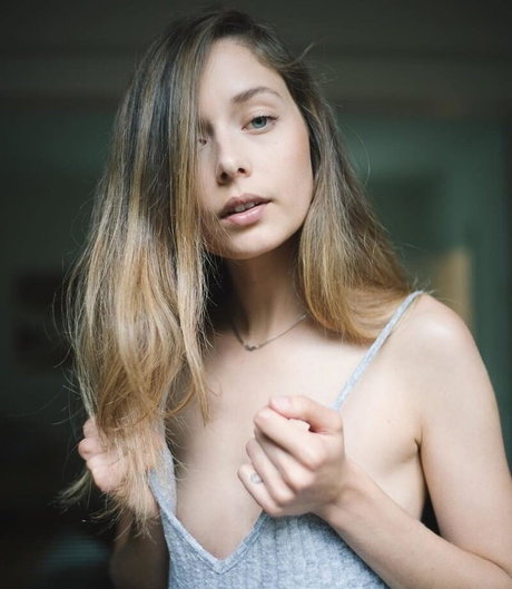 Cait Del Mar erotic pornstar gallery